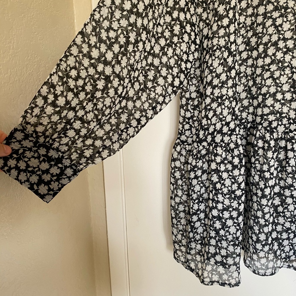 See through tunic - Picture 2 of 5
